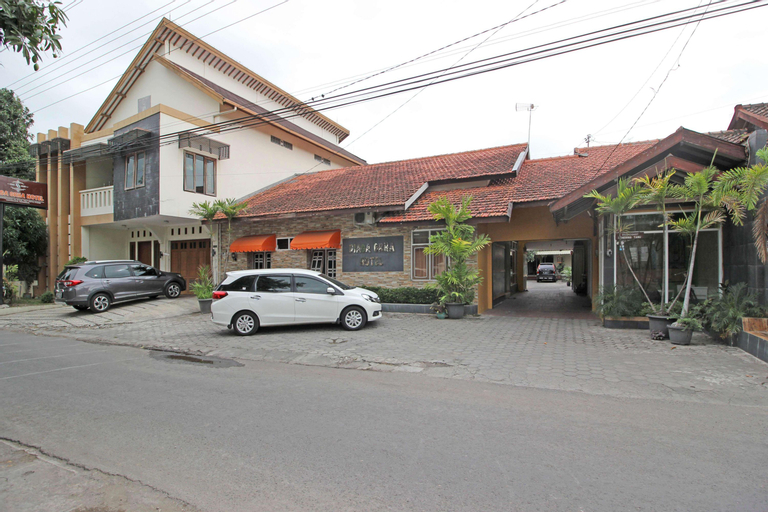 Exterior & Views 1, RedDoorz near Pojok Beteng Prawirotaman, Yogyakarta