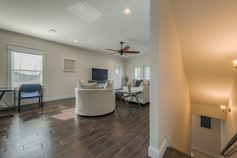 Others 5, Luxury Living - Modern Beach Townhouse, Duval