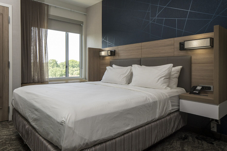 Bedroom 2, SpringHill Suites by Marriott Charlotte Huntersville, Mecklenburg