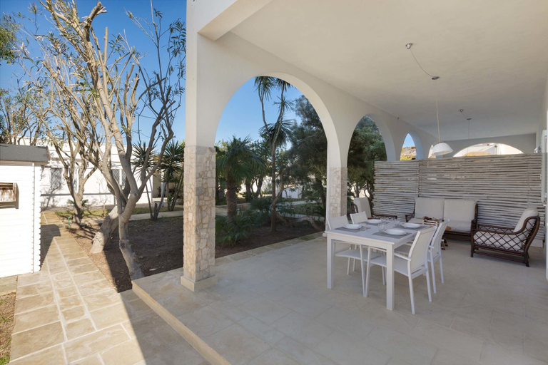 Others 5, Villa Del Conte, Lecce