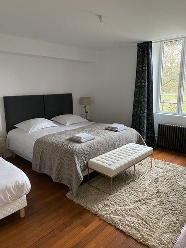 Bedroom 4, Le Moulin Bleu, Essonne