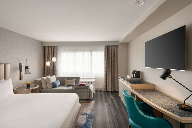Bedroom 2, DoubleTree by Hilton San Francisco South Airport Blvd, San Mateo
