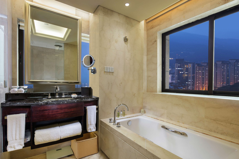 Bathroom 5, DoubleTree by Hilton Putian, Putian