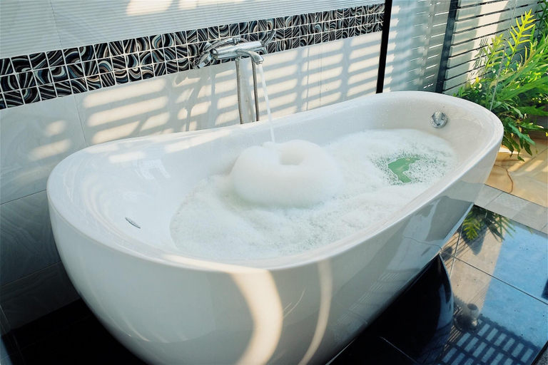 Bathroom 4, Sea Sand Trees, Muang Chon Buri