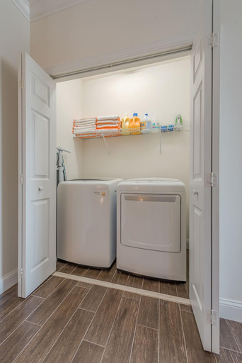 Bathroom 4, Luxury Living - Modern Beach Townhouse, Duval