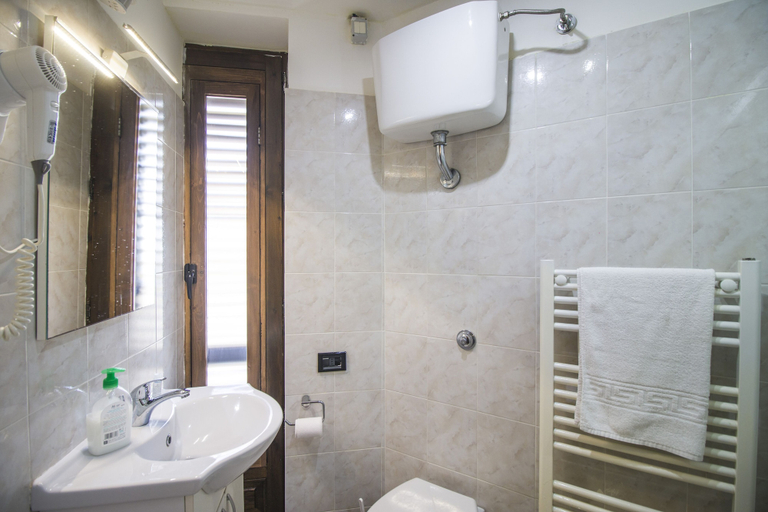 Bathroom 5, Luxury B&B, Lecce