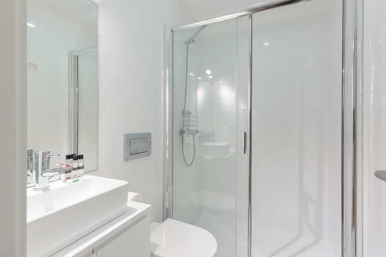 Bathroom 4, Loureiro Villas, Porto
