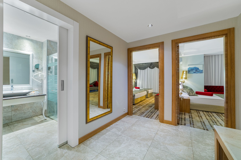 Bedroom 3, Justiniano Deluxe Resort – All Inclusive, Manavgat