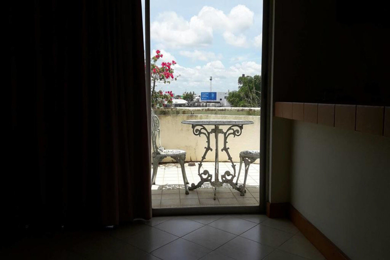 Others 3, Paradorn Inn, Muang Chumphon