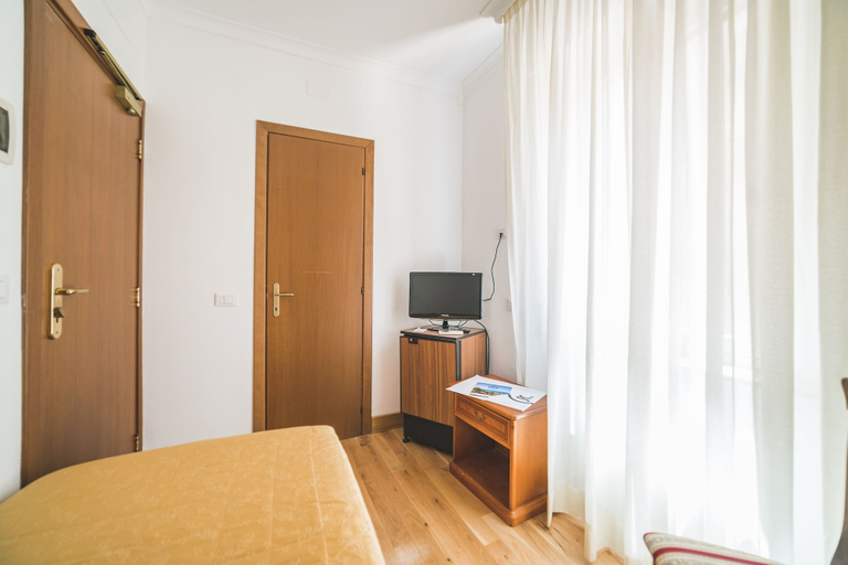 Bedroom 3, GH Hotel San Giusto, Rome