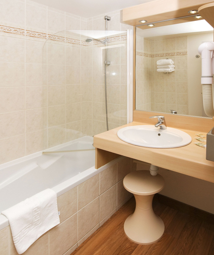 Bathroom 3, Hôtel Vert, Manche