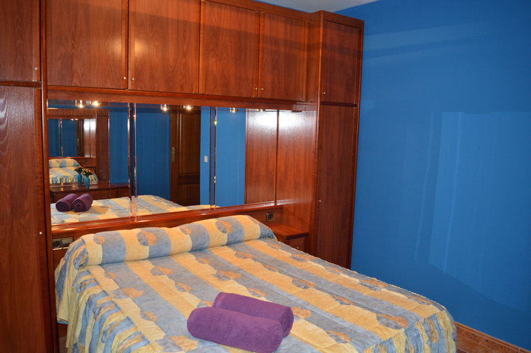 Bedroom 3, Vista Cunit, Barcelona