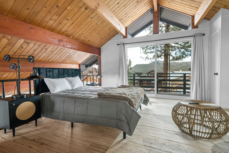 Bedroom 4, Big Bear Lake View, San Bernardino