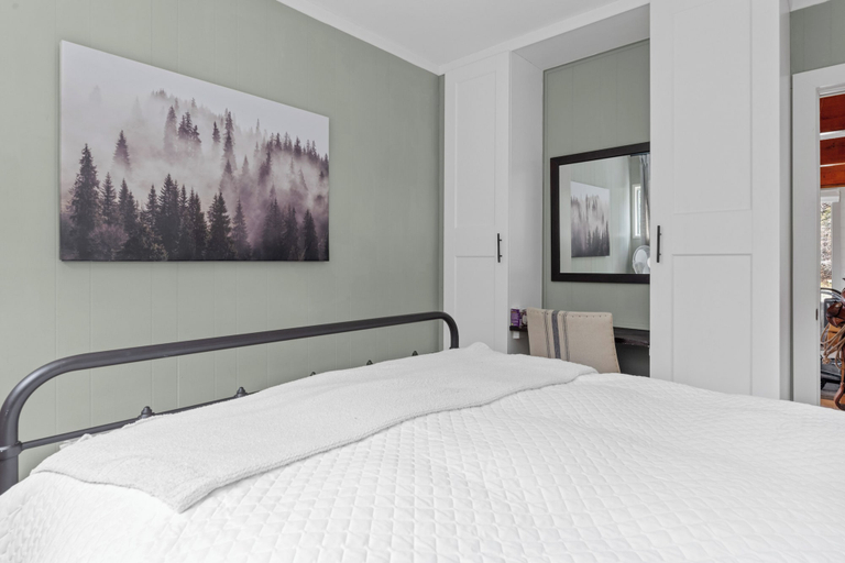 Bedroom 4, Enchanted Hideaway, San Bernardino