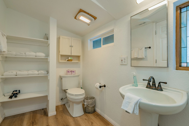 Bathroom 5, Evergreen Paradise, San Bernardino