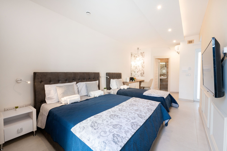 Bedroom 3, Vela Blu Boutique Suites