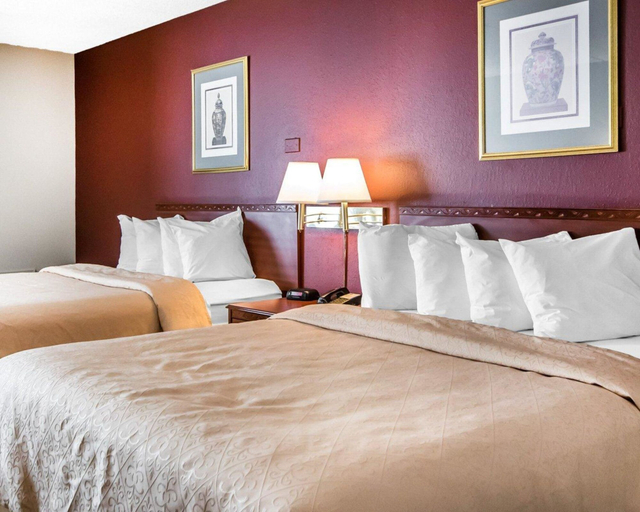 Bedroom 3, Quality Inn & Suites Elizabethtown, Hardin