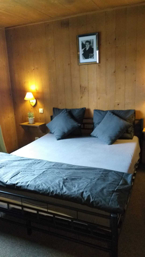 Bedroom 5, B&B La Petite Suisse, Liège