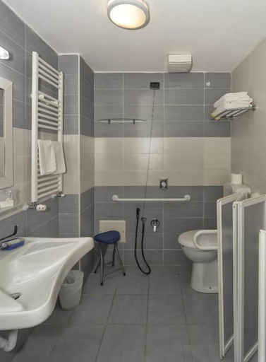 Bathroom, Hotel Lido Inn, Lucca