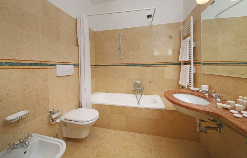 Bathroom 3