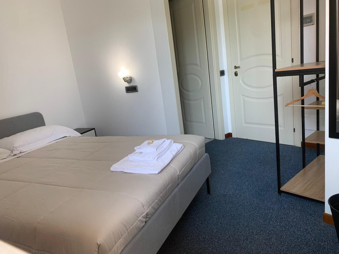 Bedroom 4, Hotel Domus, Ancona