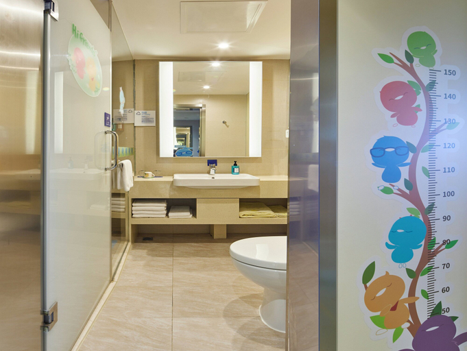Bathroom 4, Holiday Inn Express SHANGHAI ZHENPING by IHG, Shanghai