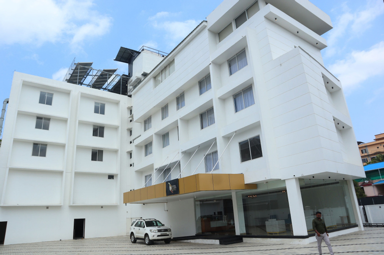 Hotel Seven Lights, Ernakulam