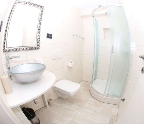 Bathroom 5, Apartments Nikolla, Split