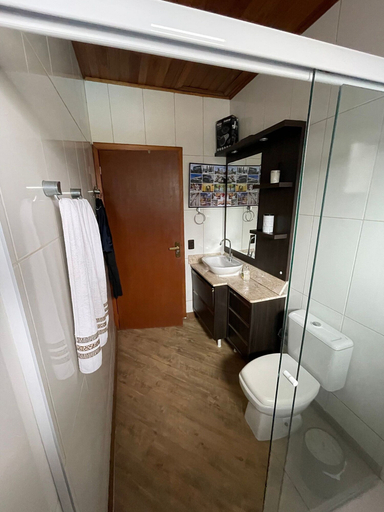 Bathroom 4, Casa Brisa do Mar - Piscina e Conforto, Penha