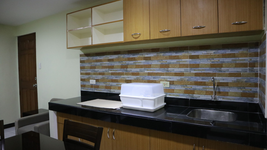 Others 4, Doniti Suites and Events Place, Mandaluyong