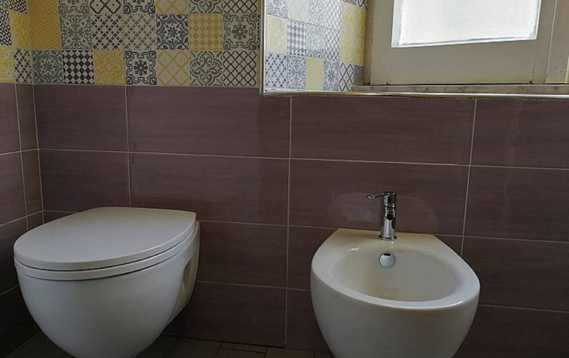 Bathroom 4, B&B Antichi Riverberi in Station, Salerno