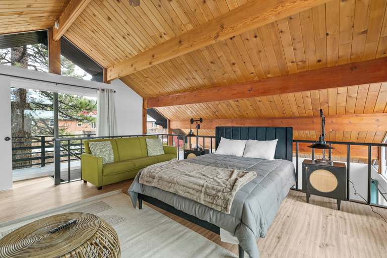 Bedroom 3, Big Bear Lake View, San Bernardino