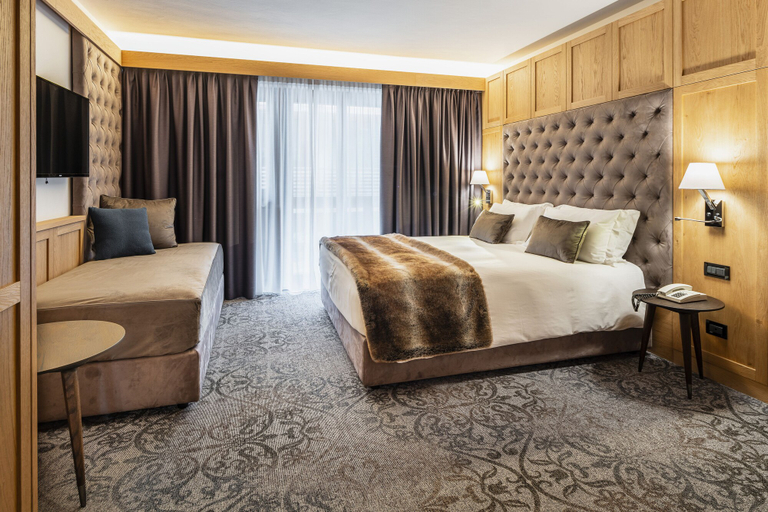 Bedroom 3, Lajadira Hotel & Spa, Belluno
