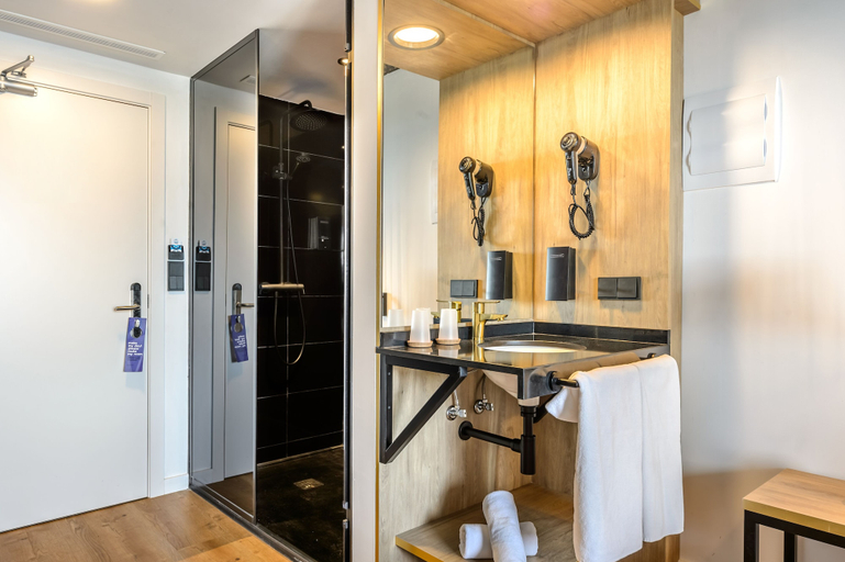 Bathroom 5, Hotel Vibra District - Adults Only, Baleares