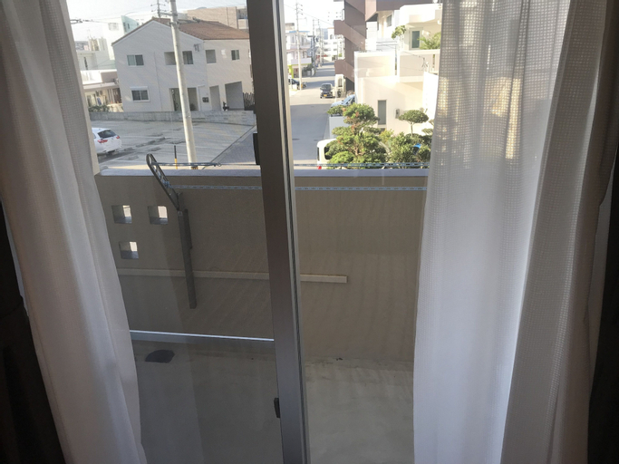 Exterior & Views 12