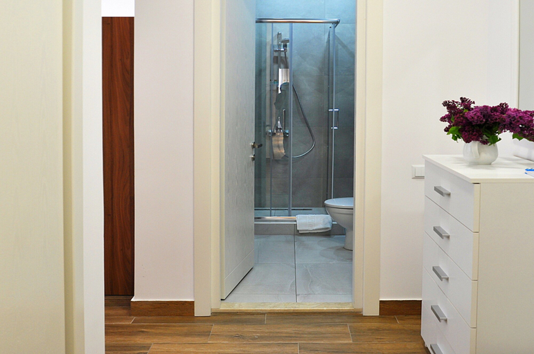 Bathroom 3, BFG Suites Apartments, Tbilisi