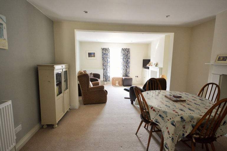 Others 4, Sands Cottage, Isle of Wight