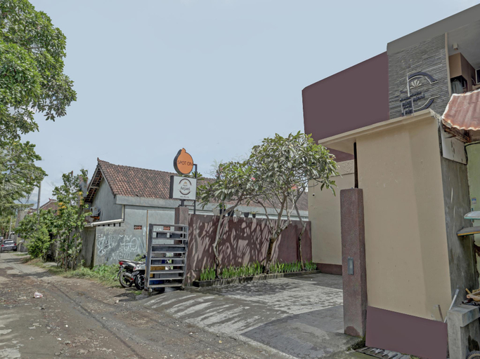 Others 2, SPOT ON 90574 Pondok Anjani, Denpasar
