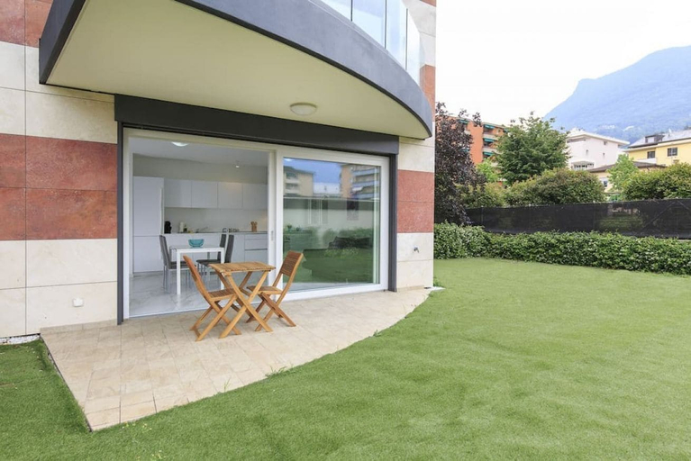 Exterior & Views 2, Roggia Apartments, Lugano