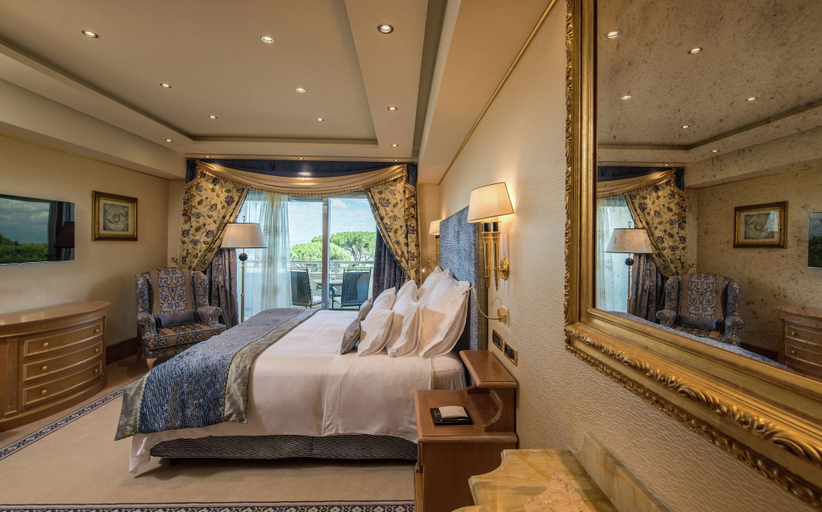 Bedroom 3, Rome Cavalieri, A Waldorf Astoria Hotel, Rome