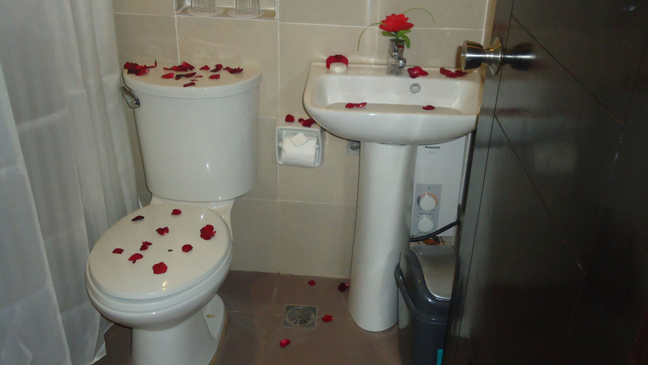 Bathroom 4, The Orient Beach Boracay, Malay