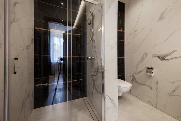 Bathroom 4, Staypolska, Oświęcim
