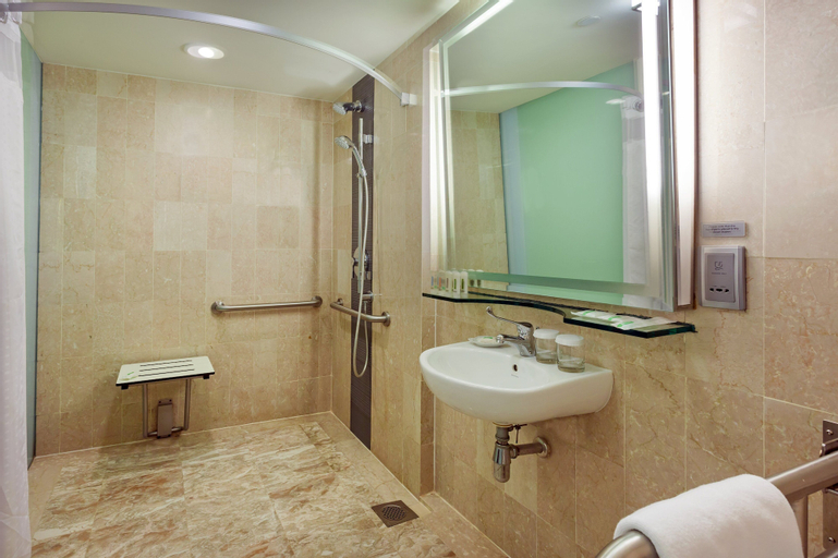 Bathroom 25