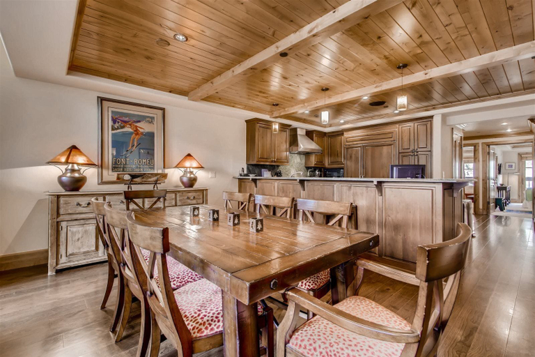 Food & Drinks, 1-vail Mountain View 403, Eagle