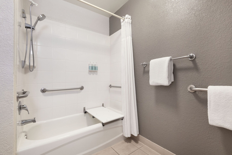 Bathroom 4, Courtyard by Marriott Daytona Beach Speedway/Airport, Volusia