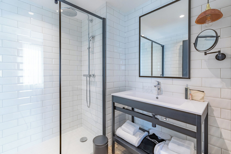 Bathroom 4, Appart'City Collection Paris Gare de Lyon, Paris