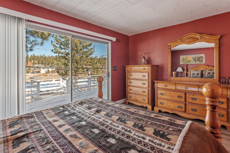 Bedroom 3, Boulder Bay Lakefront Getaway, San Bernardino