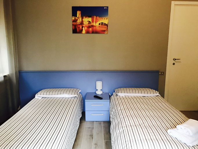 Bedroom 4, Simoni 10, Verona
