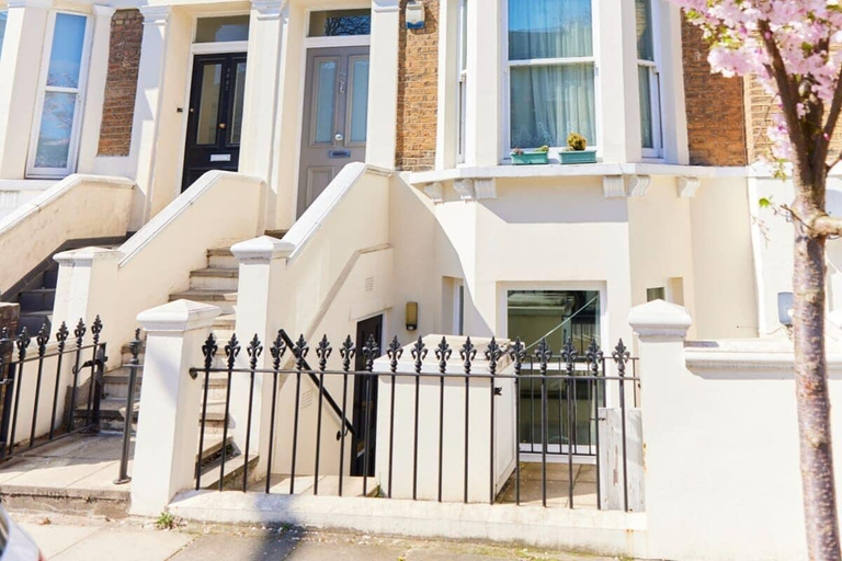 Exterior & Views, The Walterton Sanctuary - Bright 3bdr Flat, London