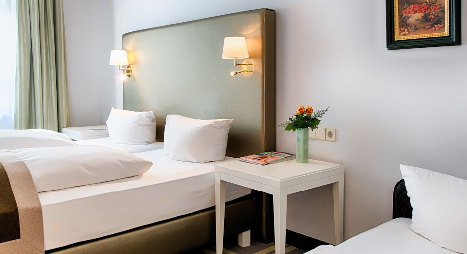 Bedroom 2, Hotel SchreiberHof, München